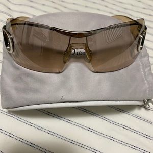 🌺 Dior Sunglasses